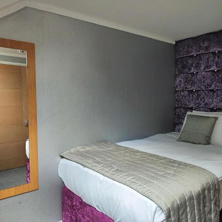 Hotel 24-7 Express นิวพอร์ต ภายนอก รูปภาพ